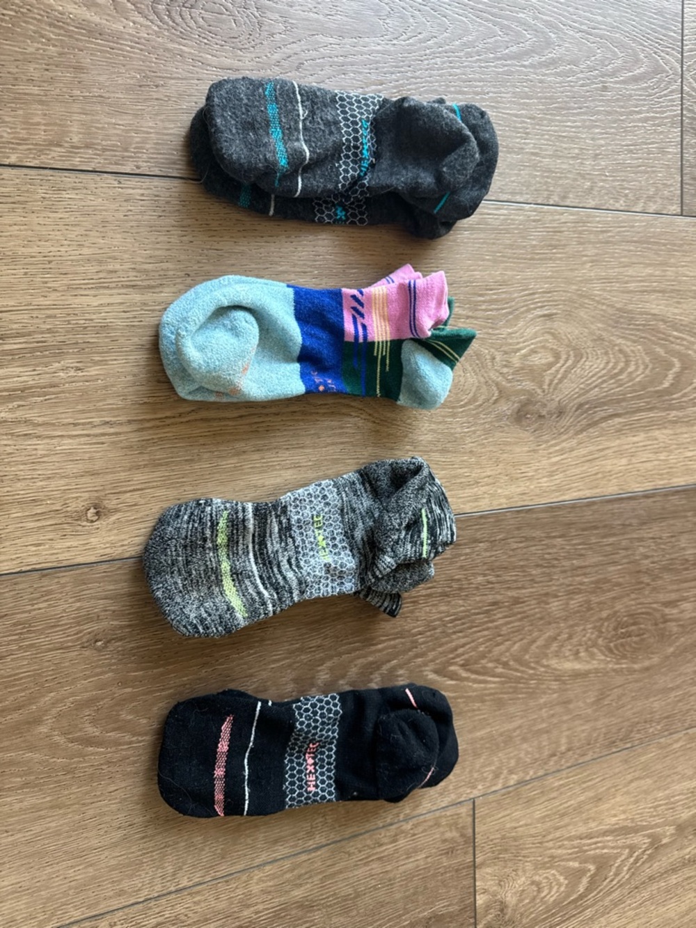 Bombas Women's Low-Cut Socks - Black, Gray, Blue, Pink, Green (4-Pack)